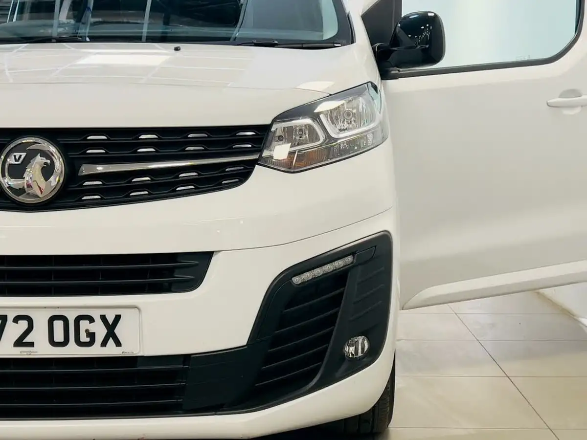 2022-vauxhall-vivaro-15td-2900-l2h1-sportive-big-6