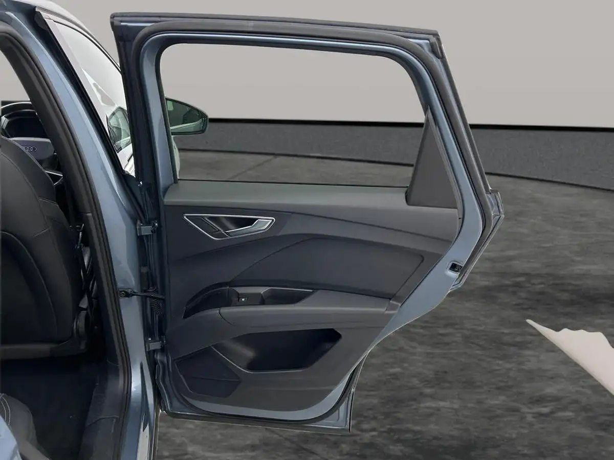 2021-audi-q4-e-tron-35e-s-line-station-wagon-big-18