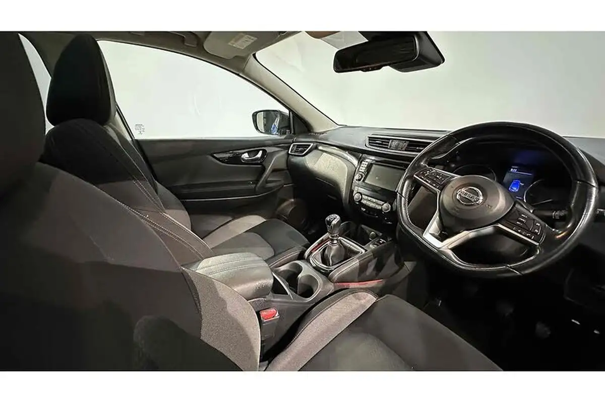 2020-nissan-qashqai-13-dig-t-n-connecta-140ps-big-25