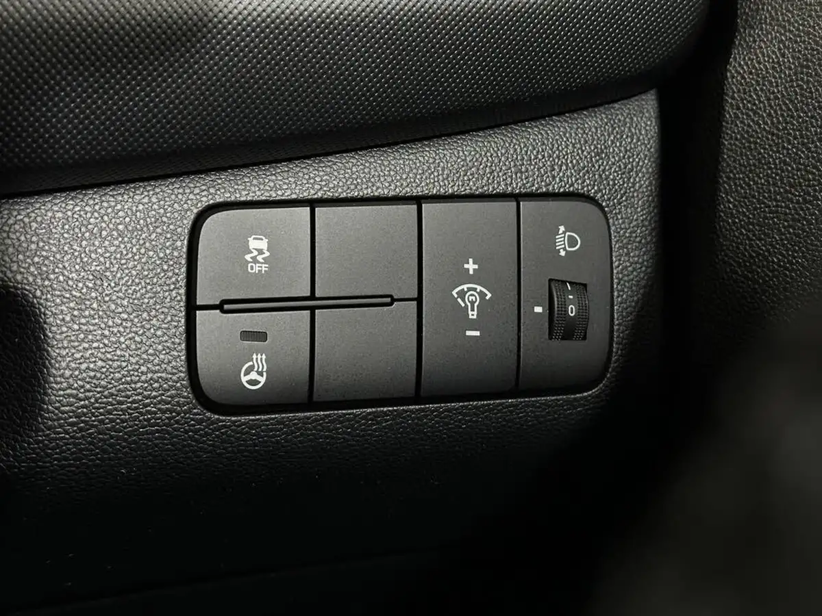 2018-hyundai-i10-12-premium-se-auto-big-15