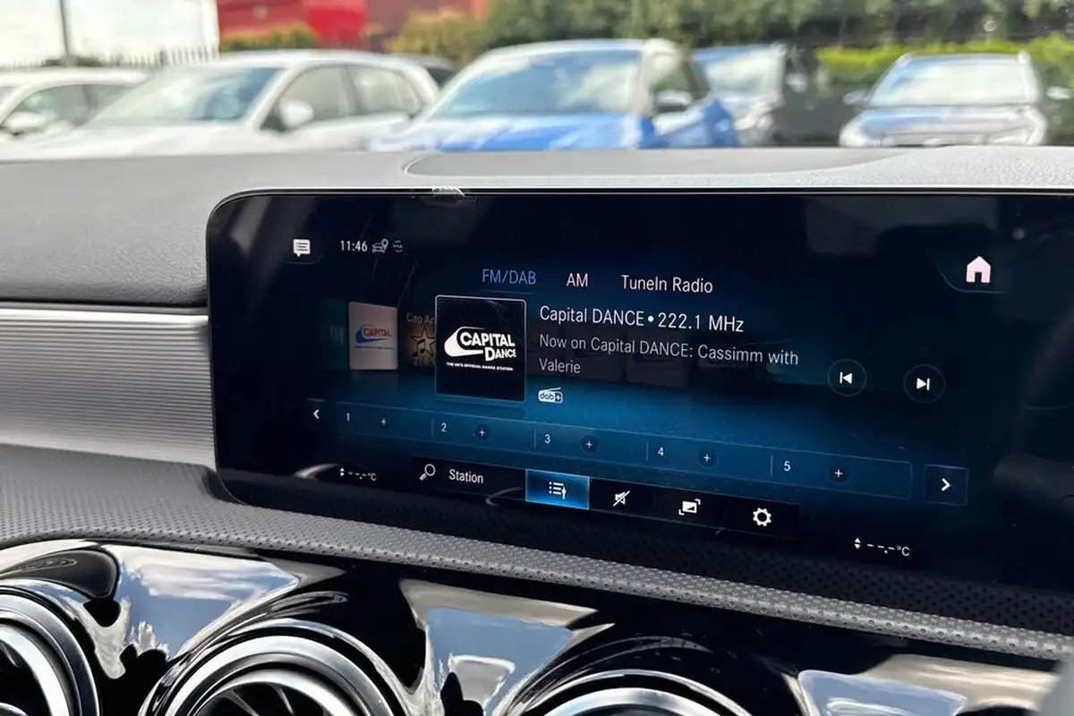 2022-mercedes-benz-a-class-13-a180-amg-line-executive-hatchback-5d-7g-dct-big-42