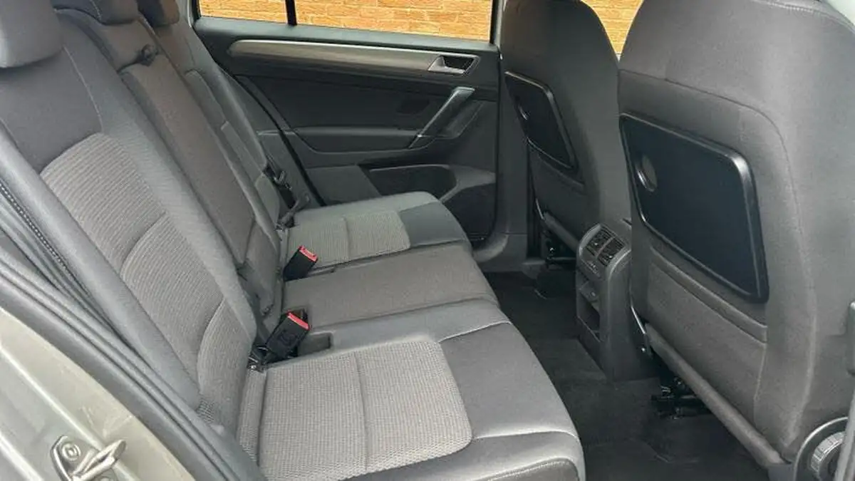 2018-volkswagen-golf-sv-14-tsi-se-dsg-big-22