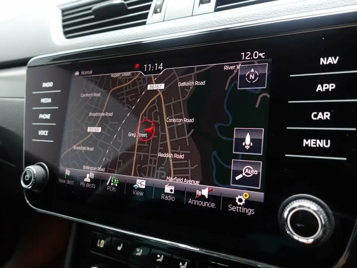 2019-skoda-superb-20tdi-se-l-150ps-estate-dsg-big-2