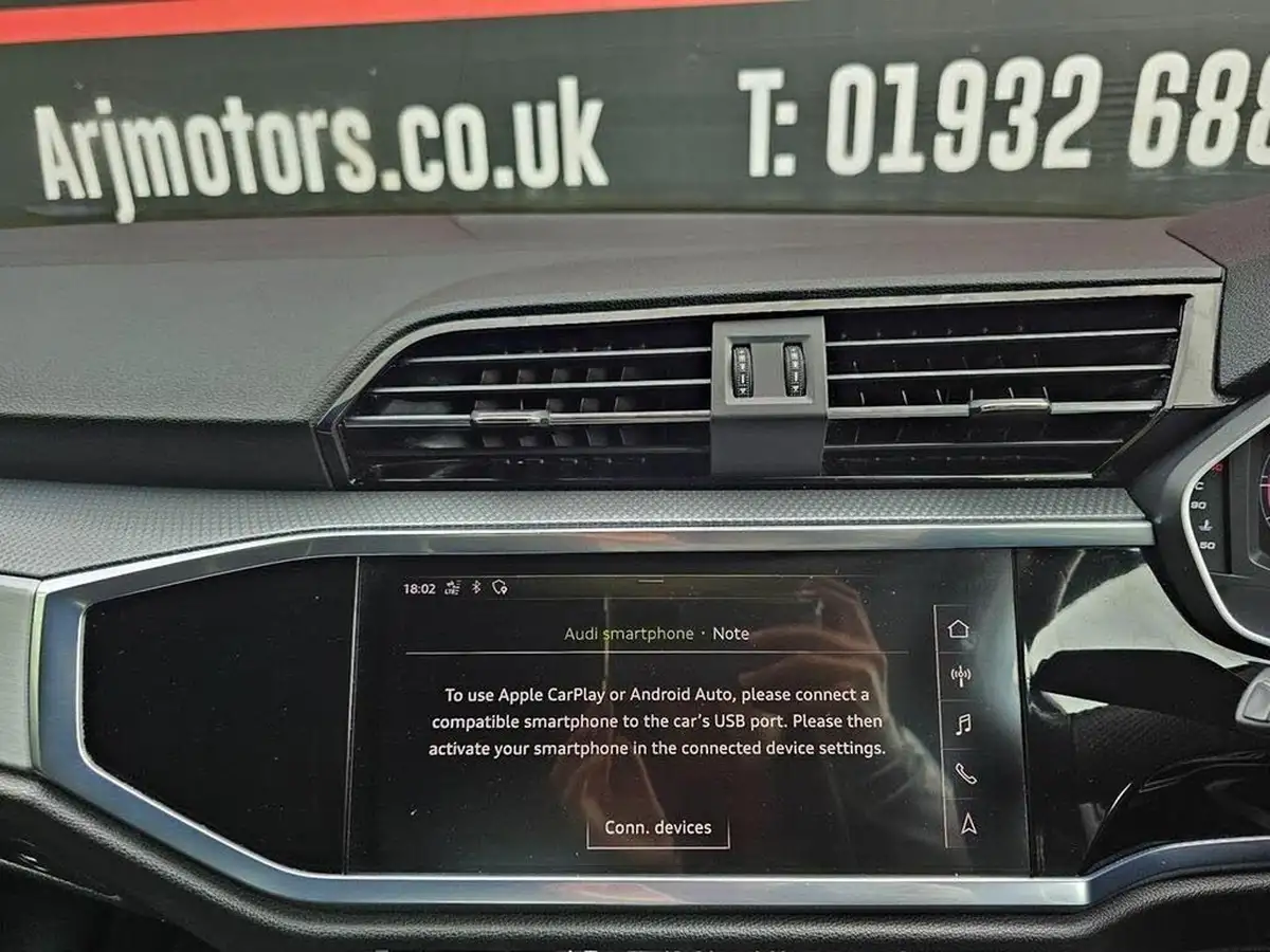 2019-audi-q3-20-40-tfsi-s-line-big-20