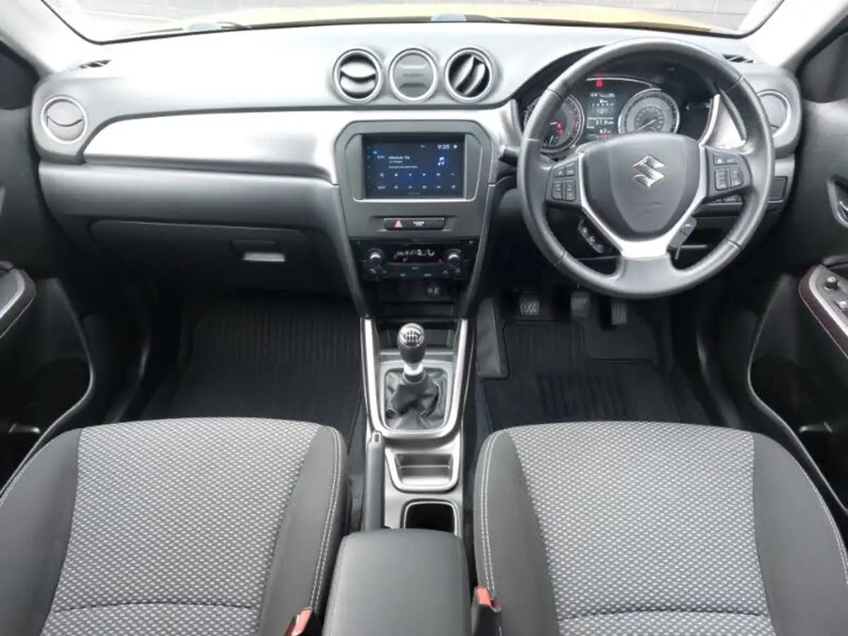 2022-suzuki-vitara-14-boosterjet-sz-t-big-2