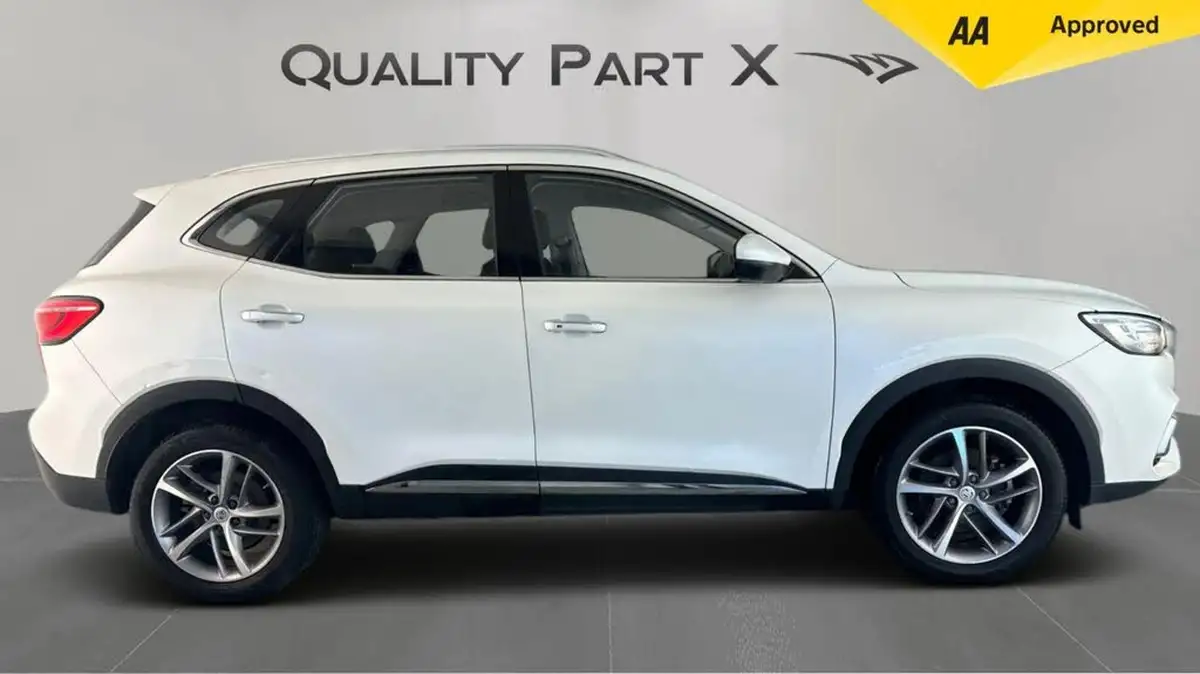 2021-mg-hs-15t-gdi-excite-162ps-big-6