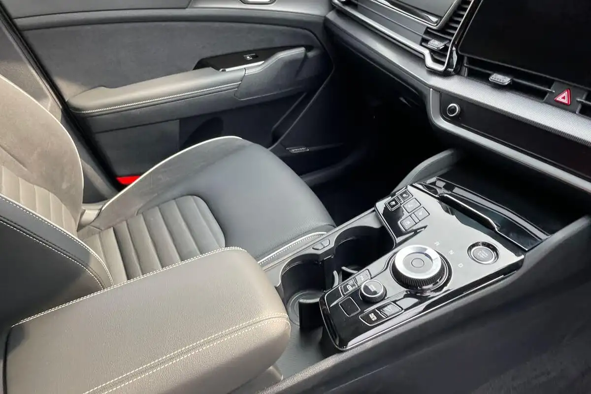 2025-kia-sportage-16-t-gdi-gt-line-s-207bhp-hev-auto-big-16