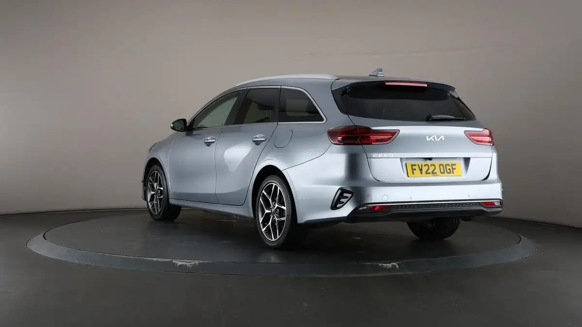 2022-kia-ceed-15-t-gdi-3-sportswagon-big-67
