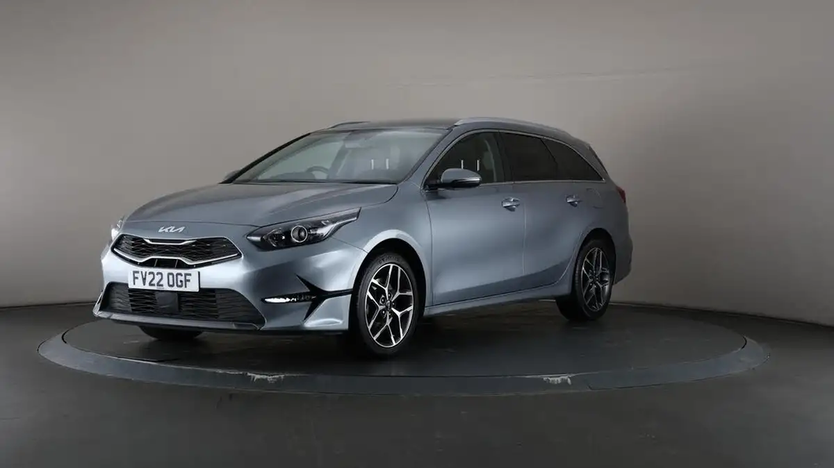 2022-kia-ceed-15-t-gdi-3-sportswagon-big-43