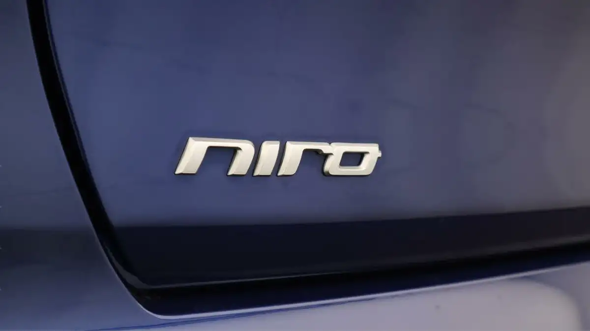 2022-kia-niro-ev-e-3-big-20