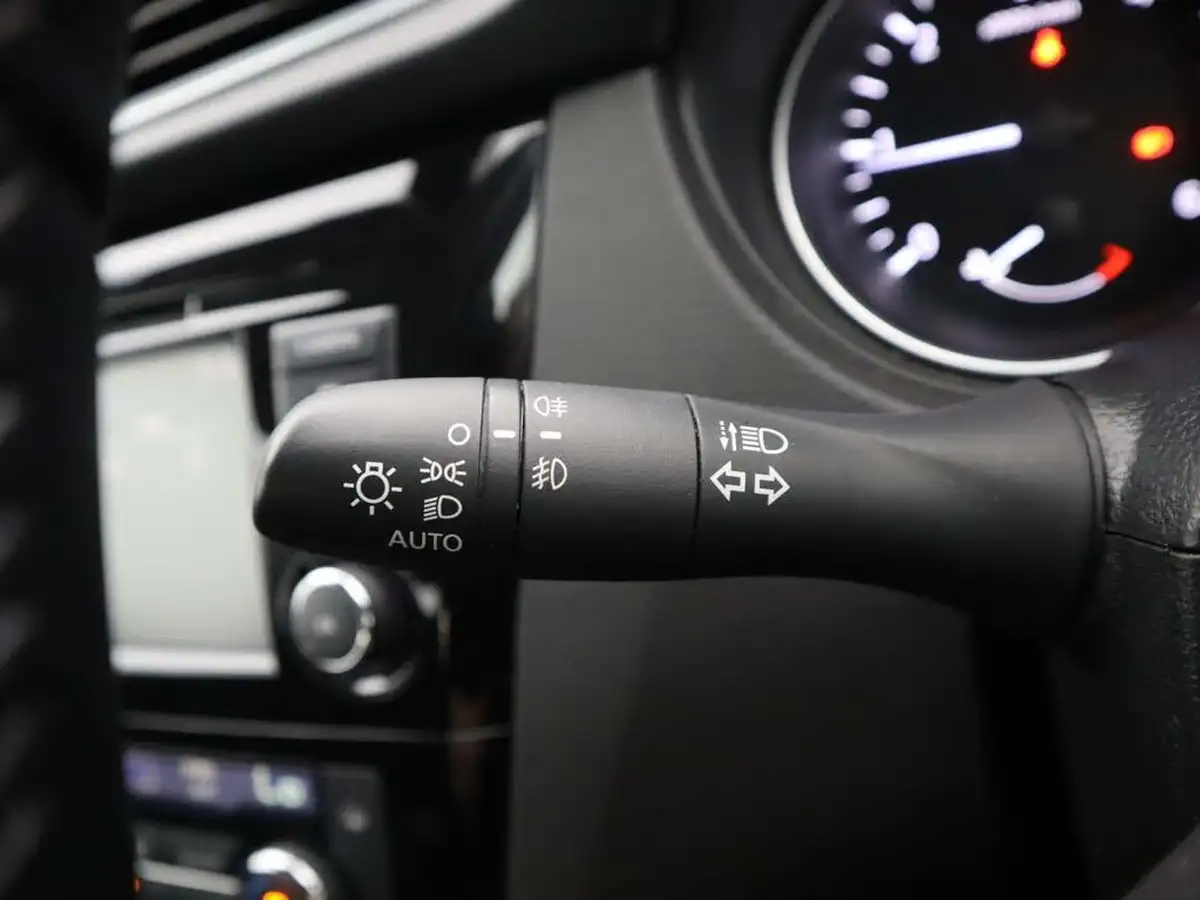 2019-nissan-qashqai-15dci-acenta-premium-heat-pack-big-31