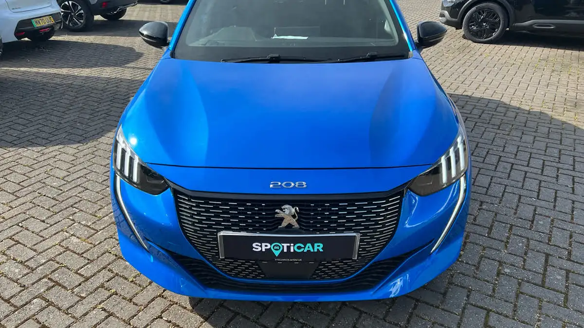 2022-peugeot-208-12-puretech-gt-100bhp-eat8-big-41