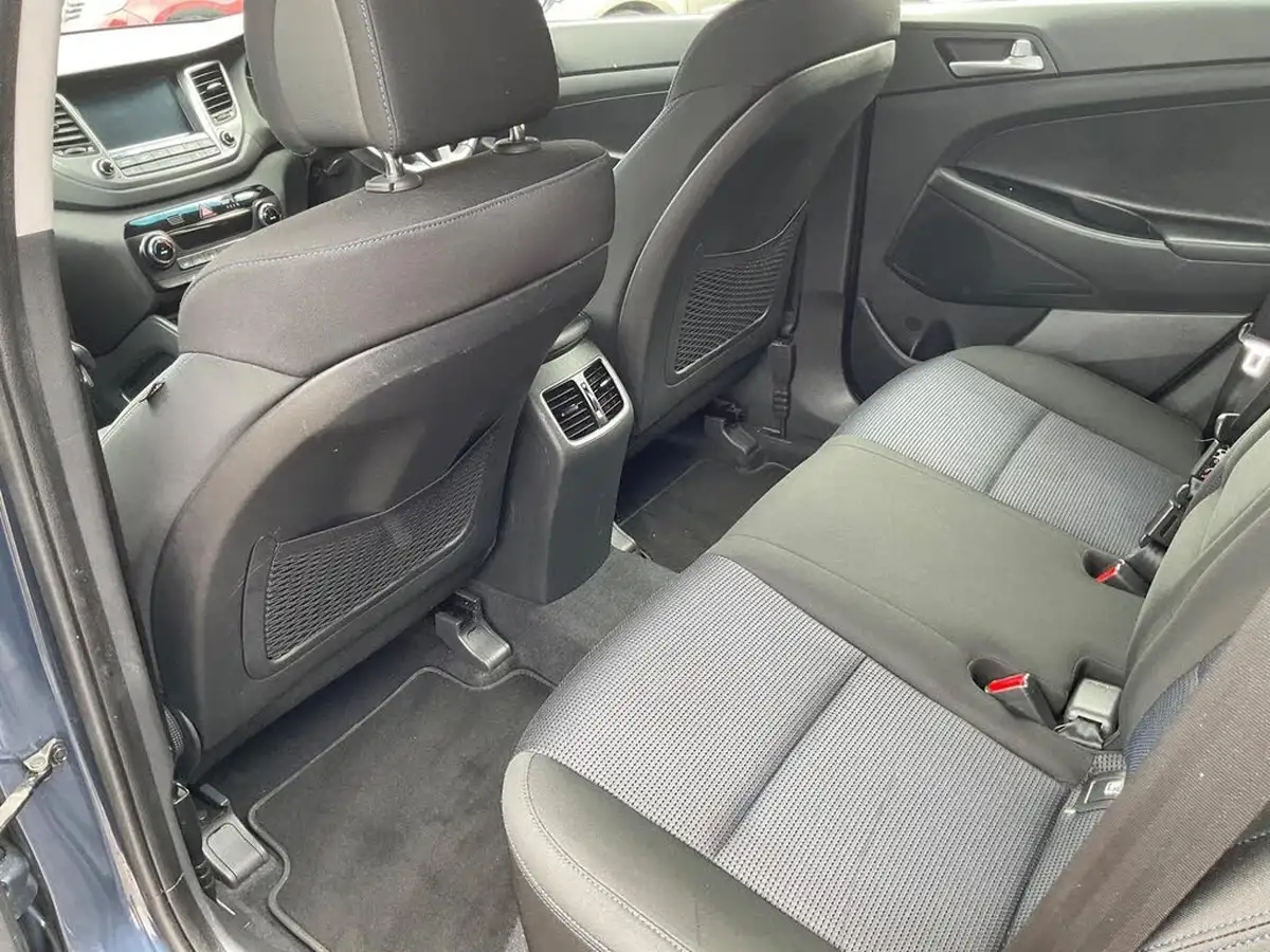 2017-hyundai-tucson-17crdi-blue-drive-se-nav-116ps-big-29