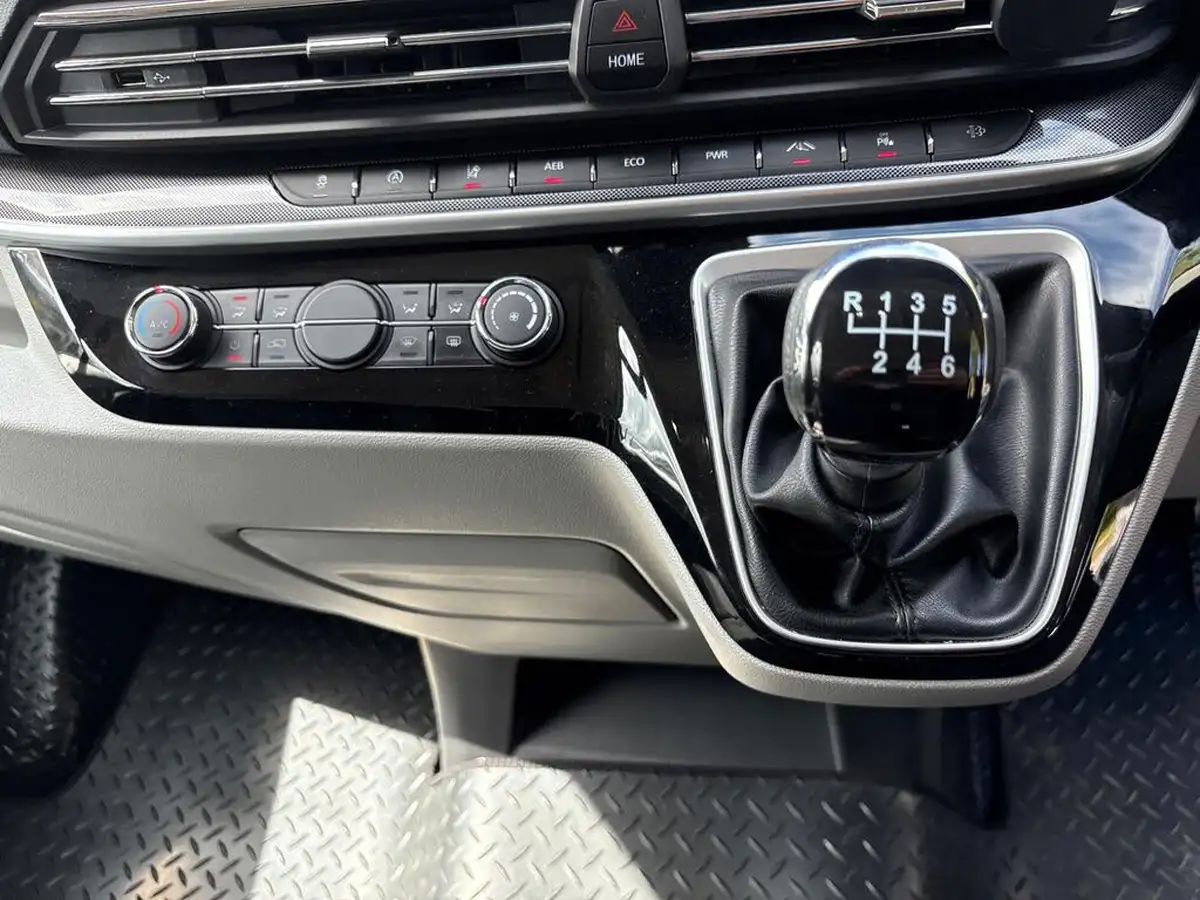2022-maxus-deliver-9-20tdi-l3h2-lux-big-37