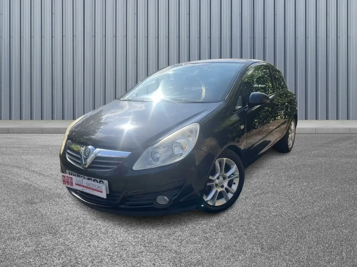 2008-vauxhall-corsa-12-sxi-3d-big-2