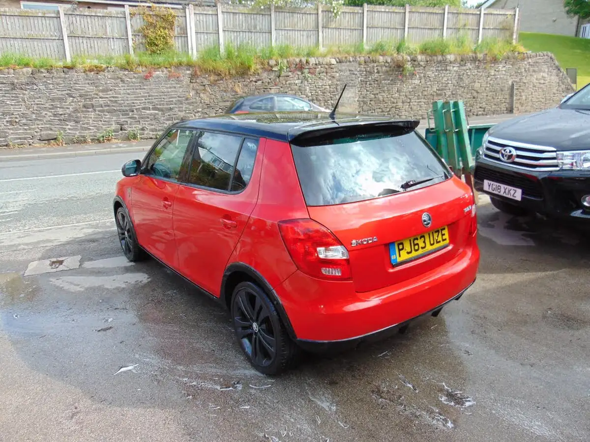 2013-skoda-fabia-12-monte-carlo-105ps-hatchback-1197cc-big-2