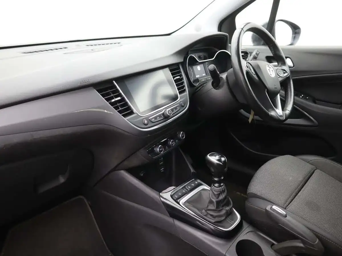 2022-vauxhall-crossland-12-elite-edition-130ps-big-10