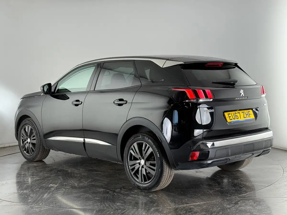 2017-peugeot-3008-suv-12-puretech-allure-big-3