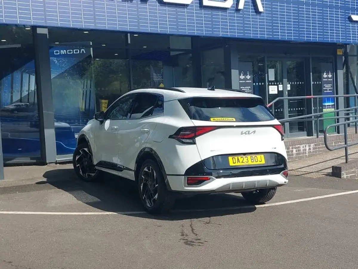2023-kia-sportage-16-t-gdi-gt-line-148bhp-big-1