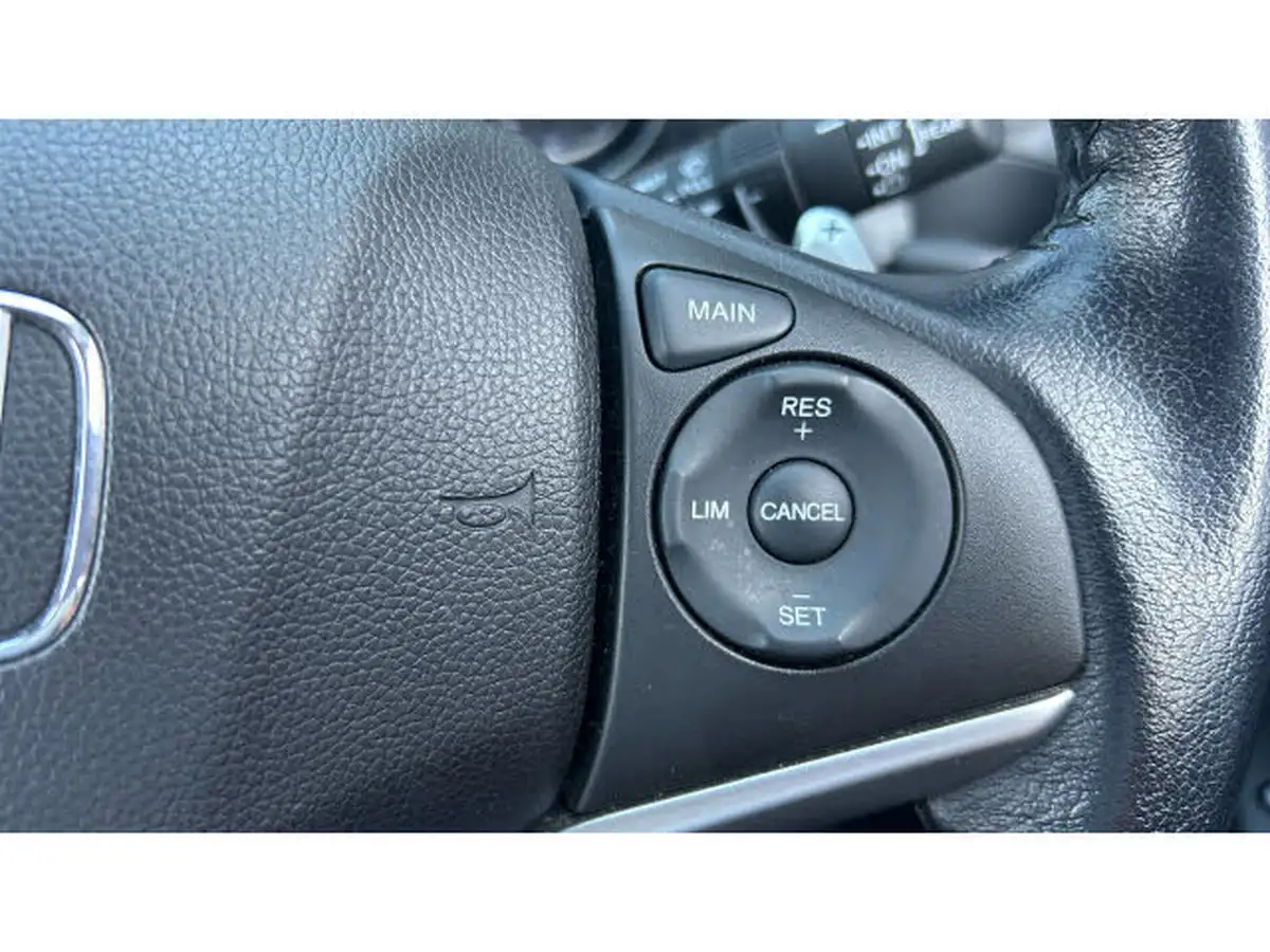 2019-honda-jazz-13-i-vtec-ex-navi-cvt-big-12
