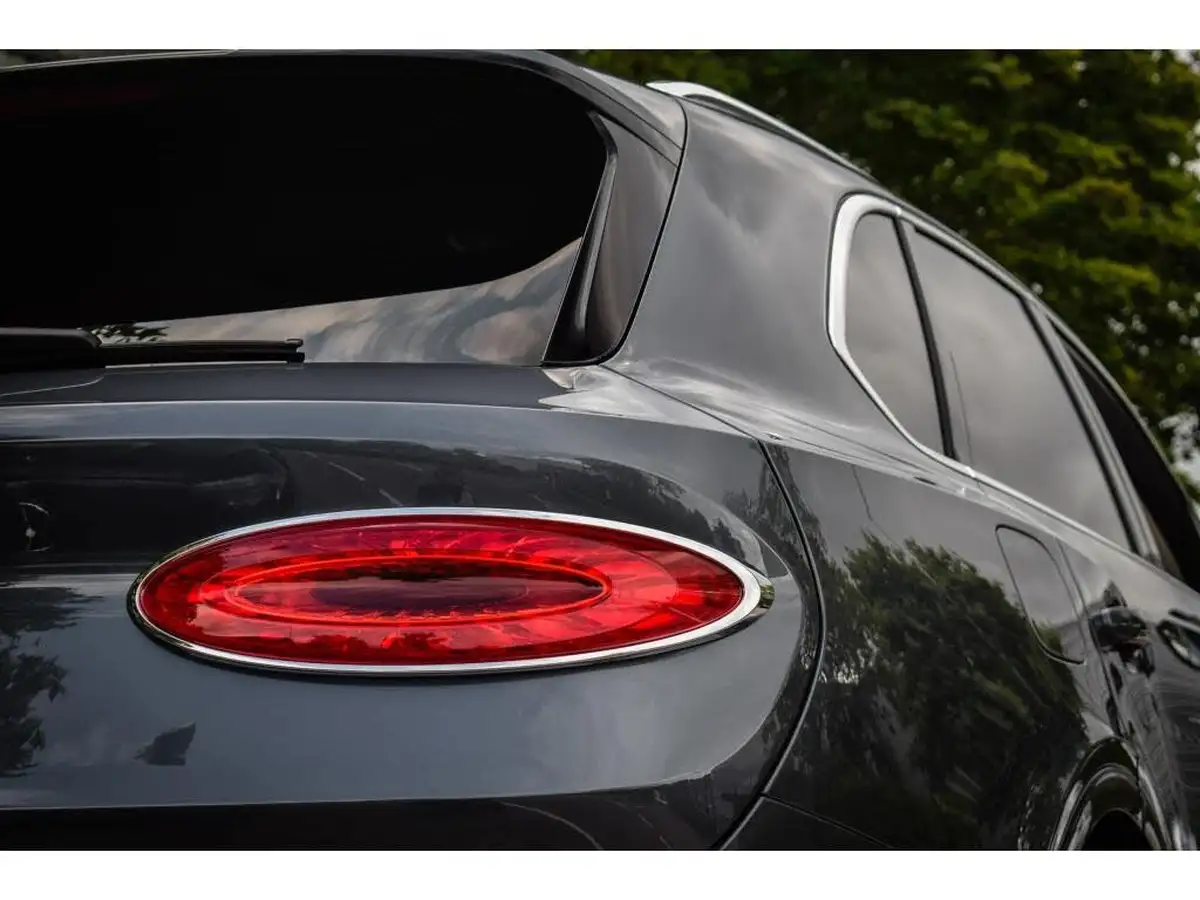 2025-bentley-bentayga-big-7