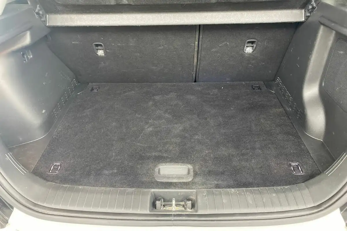 2021-hyundai-kona-e-premium-204ps-64kwh-7kw-obc-big-15