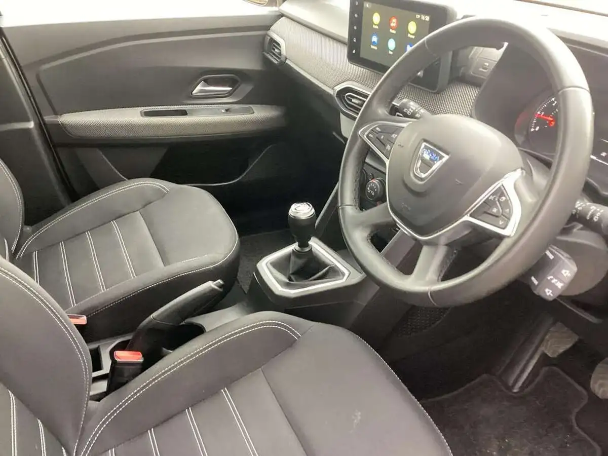 2022-dacia-sandero-10-tce-comfort-90bhp-big-9
