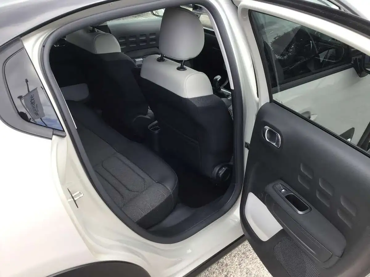 2022-citroen-c3-12-puretech-shine-plus-83ps-ss-big-11