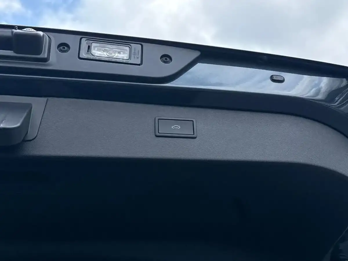2025-cupra-formentor-15-e-hybrid-v2-big-32