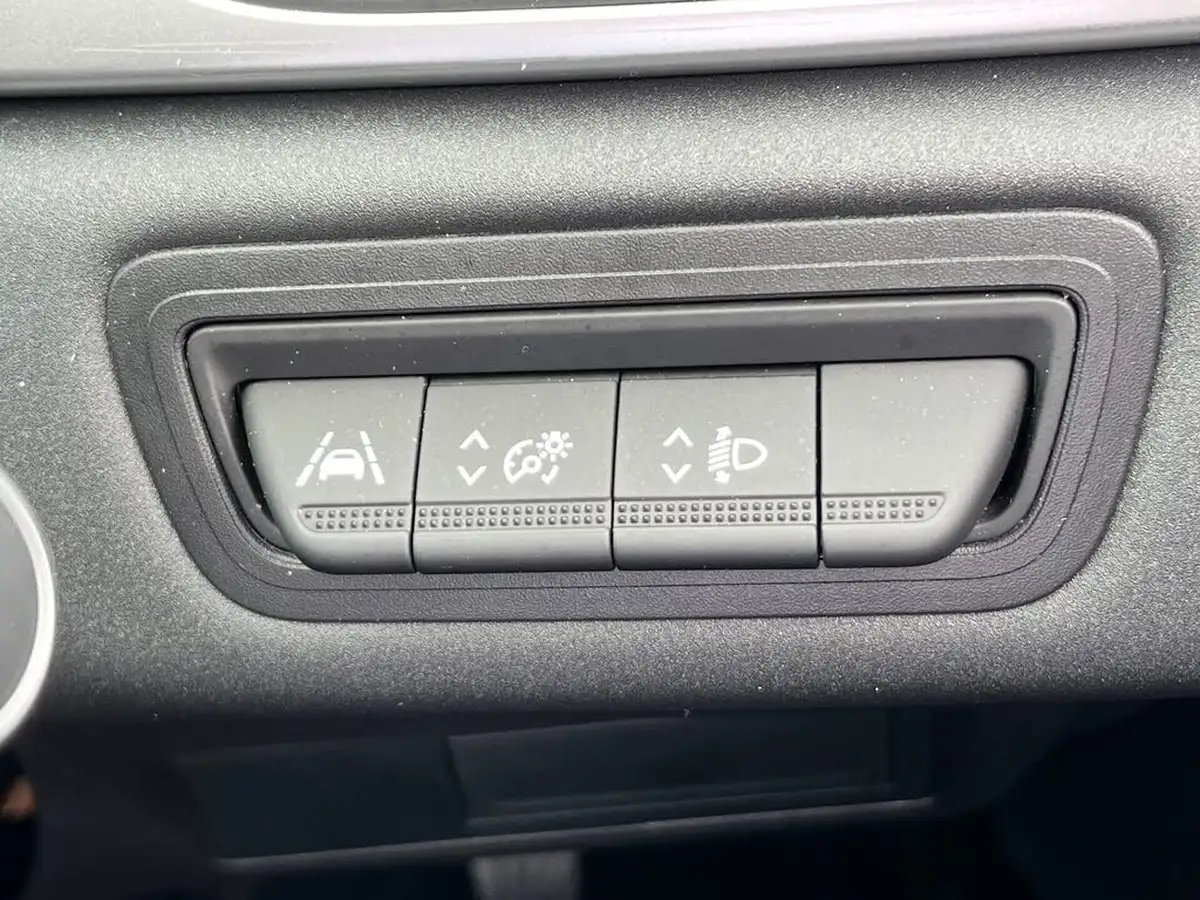 2021-renault-captur-10-tce-iconic-90ps-big-58
