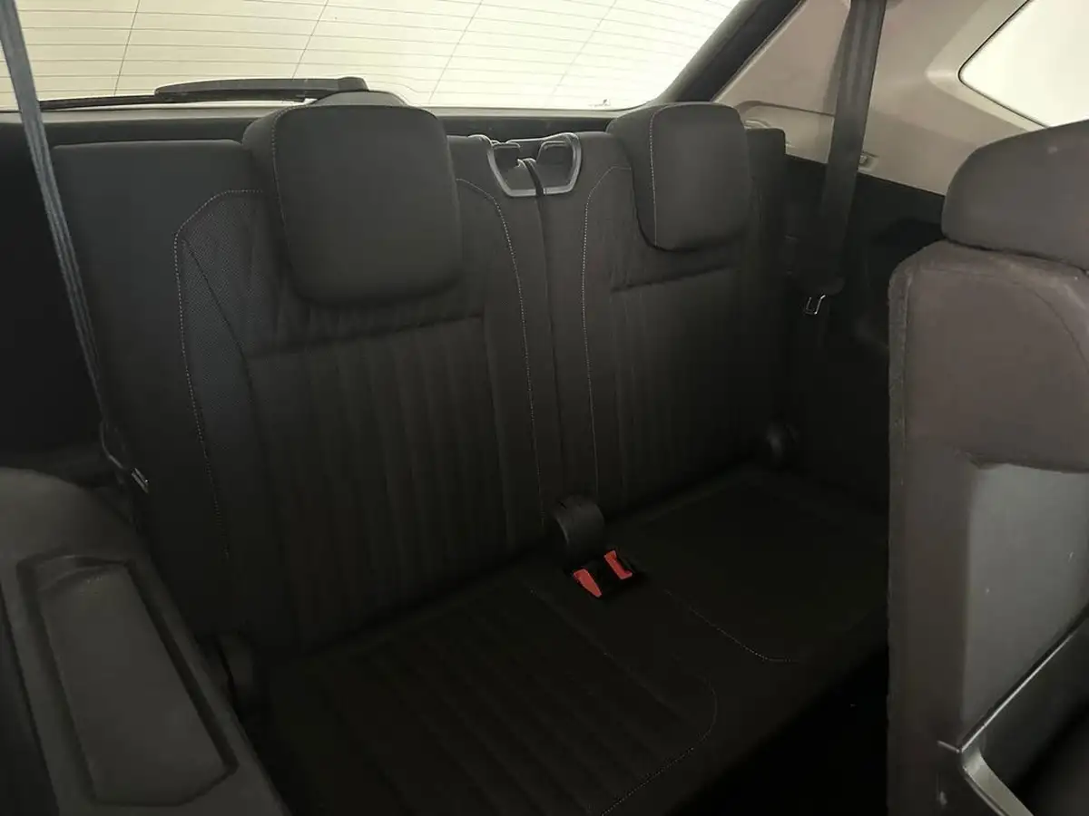 2022-volkswagen-tiguan-allspace-15-tsi-life-big-16