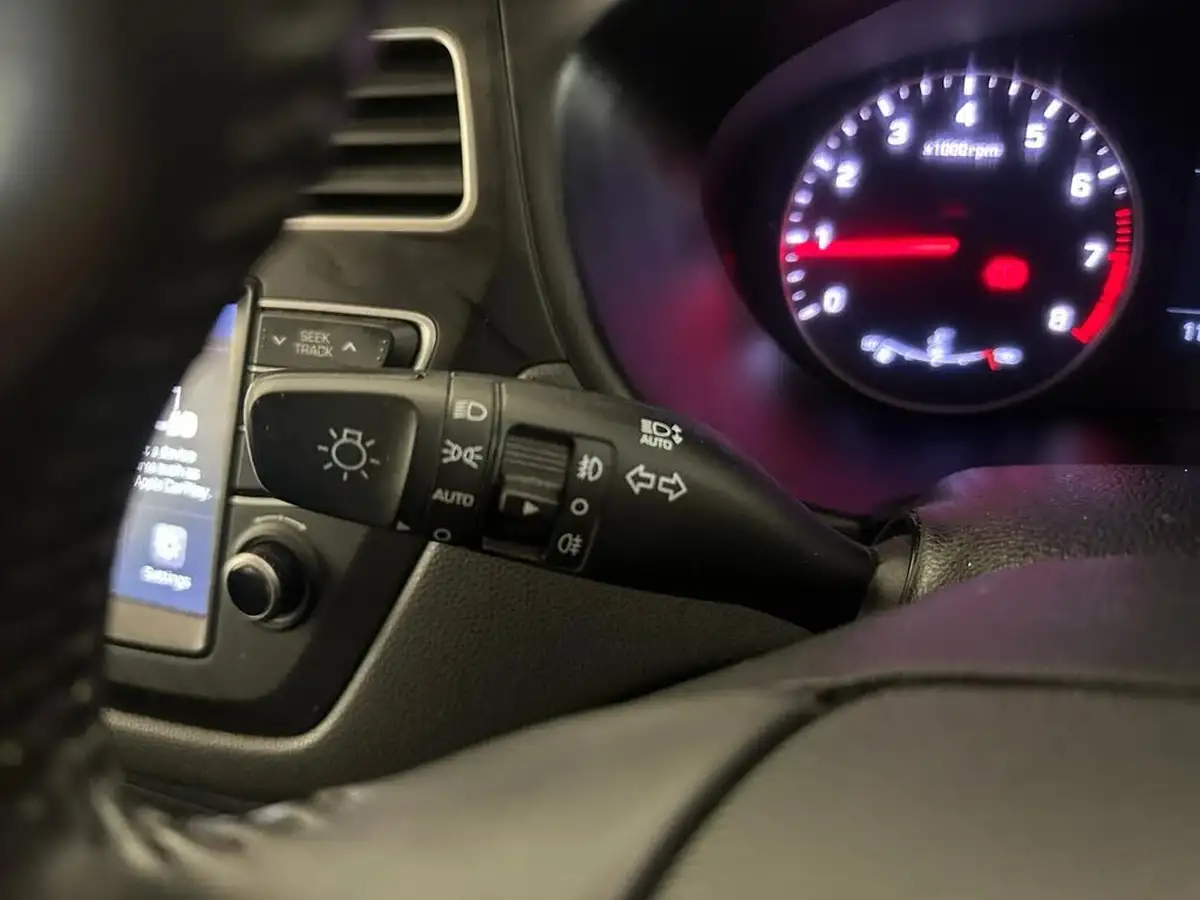 2019-hyundai-i20-12-se-mpi-hatchback-5d-big-26