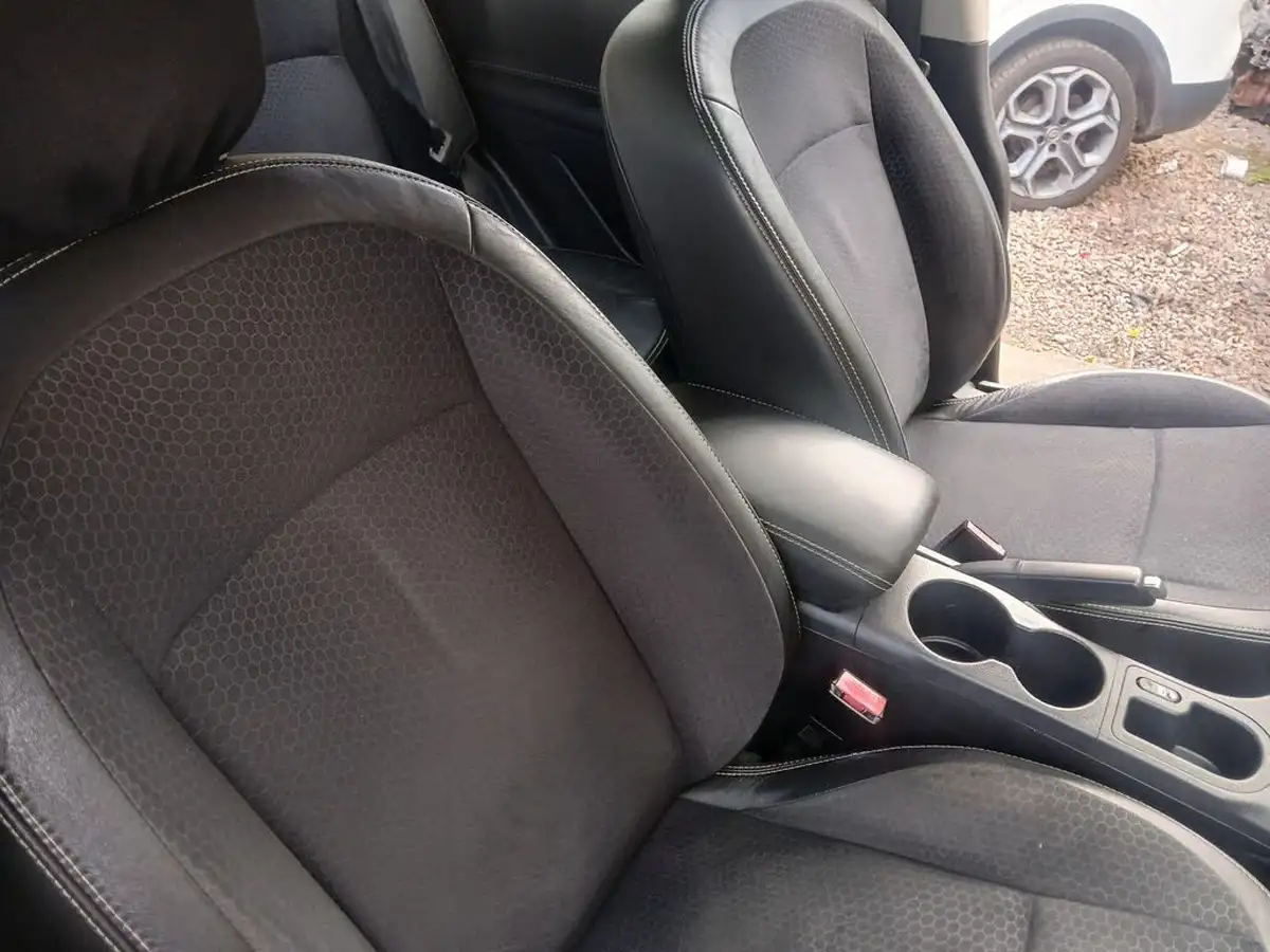 2013-nissan-qashqai-15td-360-big-15