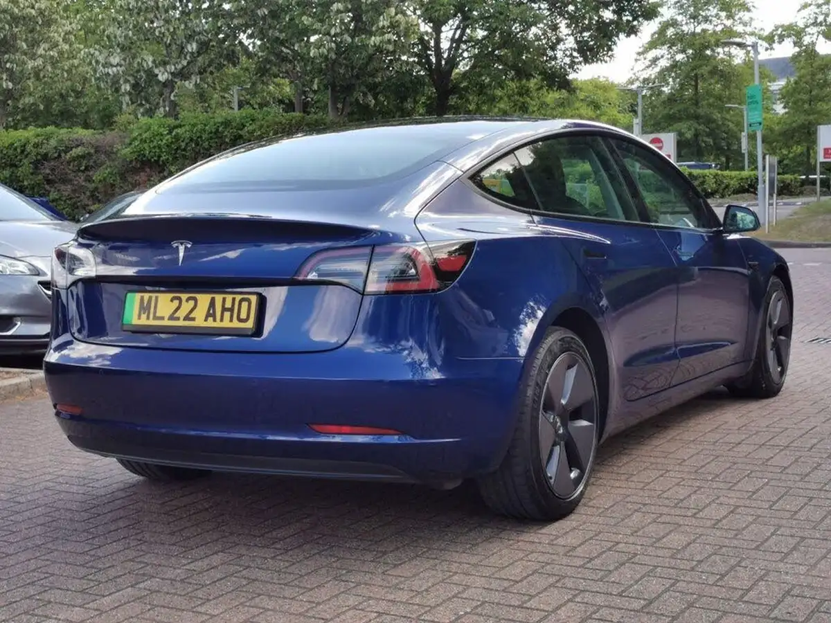 2021-tesla-model-3-e-standard-plus-big-5
