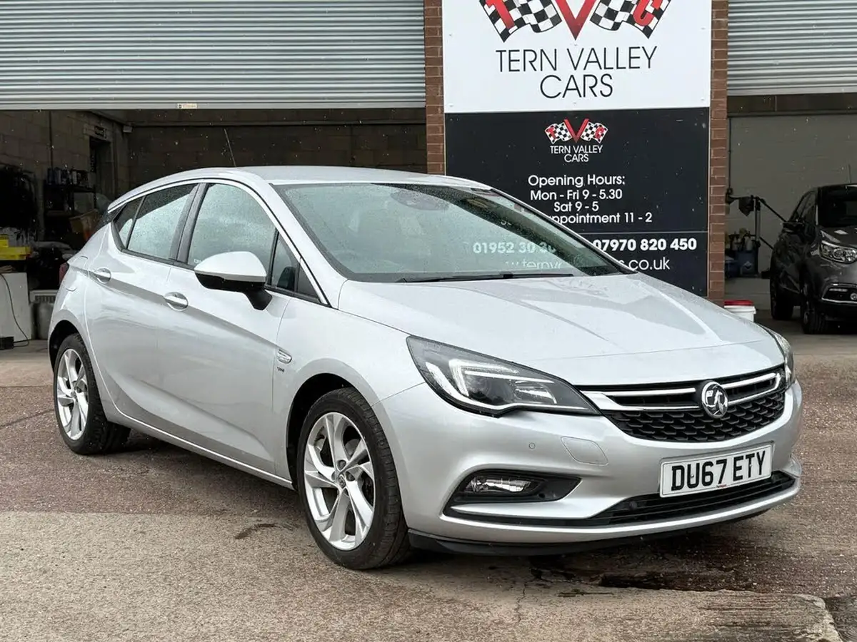 2017-vauxhall-astra-14i-16v-turbo-sri-150ps-hatchback-big-4