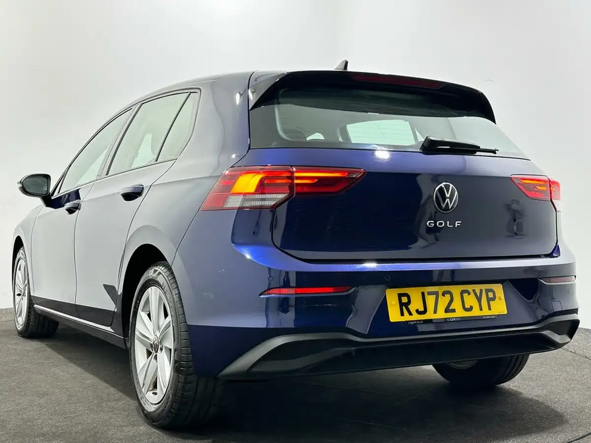 2022-volkswagen-golf-15-tsi-life-150ps-hatchback-big-47