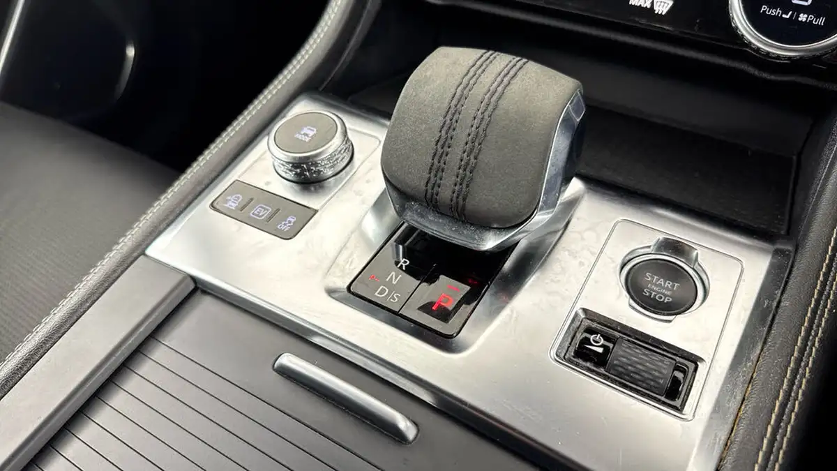 2021-jaguar-f-pace-20-p400e-s-big-19
