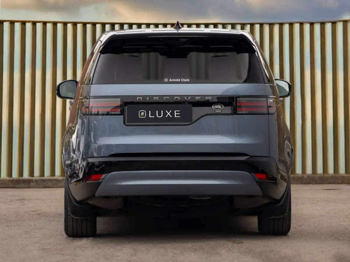 2021-land-rover-discovery-30-d300-r-dynamic-se-big-11