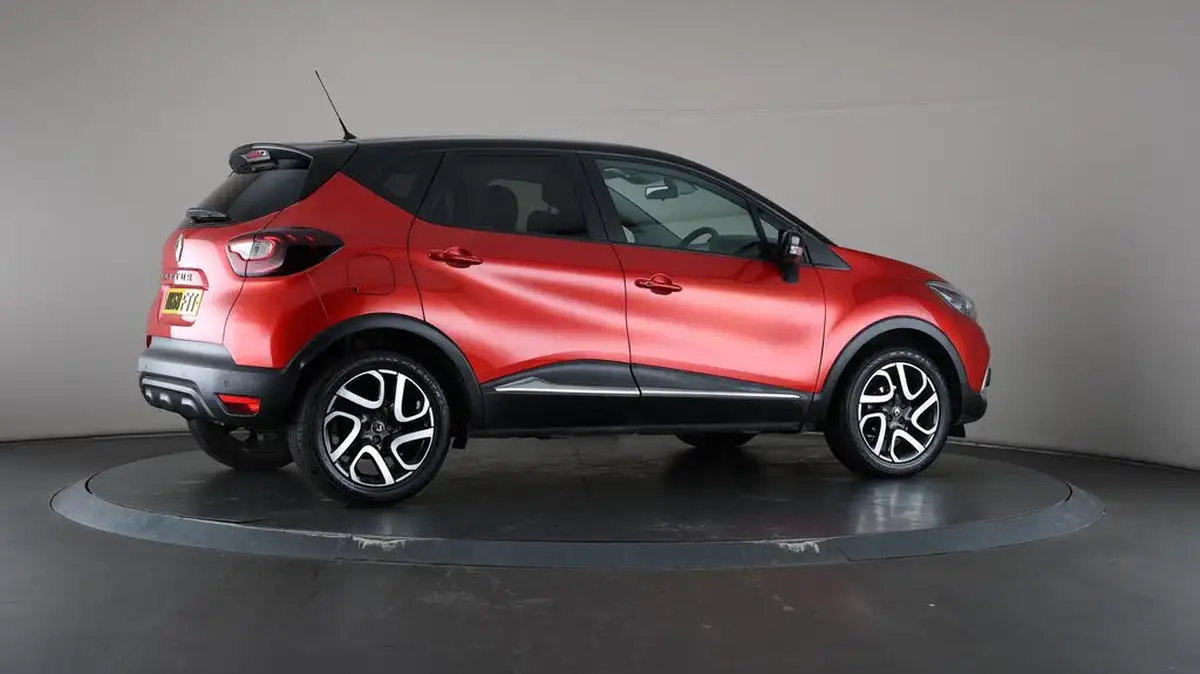 2019-renault-captur-09-tce-iconic-big-54