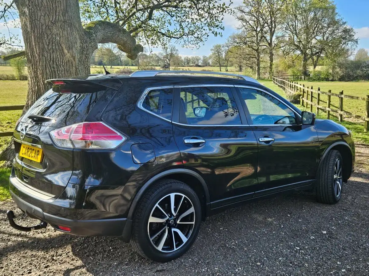 2015-nissan-x-trail-16dci-tekna-xtronic-cvt-big-1