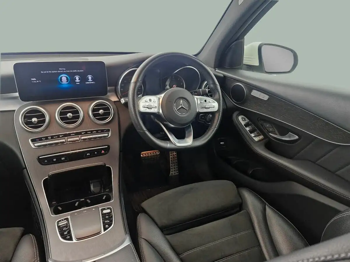 2020-mercedes-benz-glc-class-20d-glc220d-amg-line-station-wagon-5d-4matic-plus-big-22