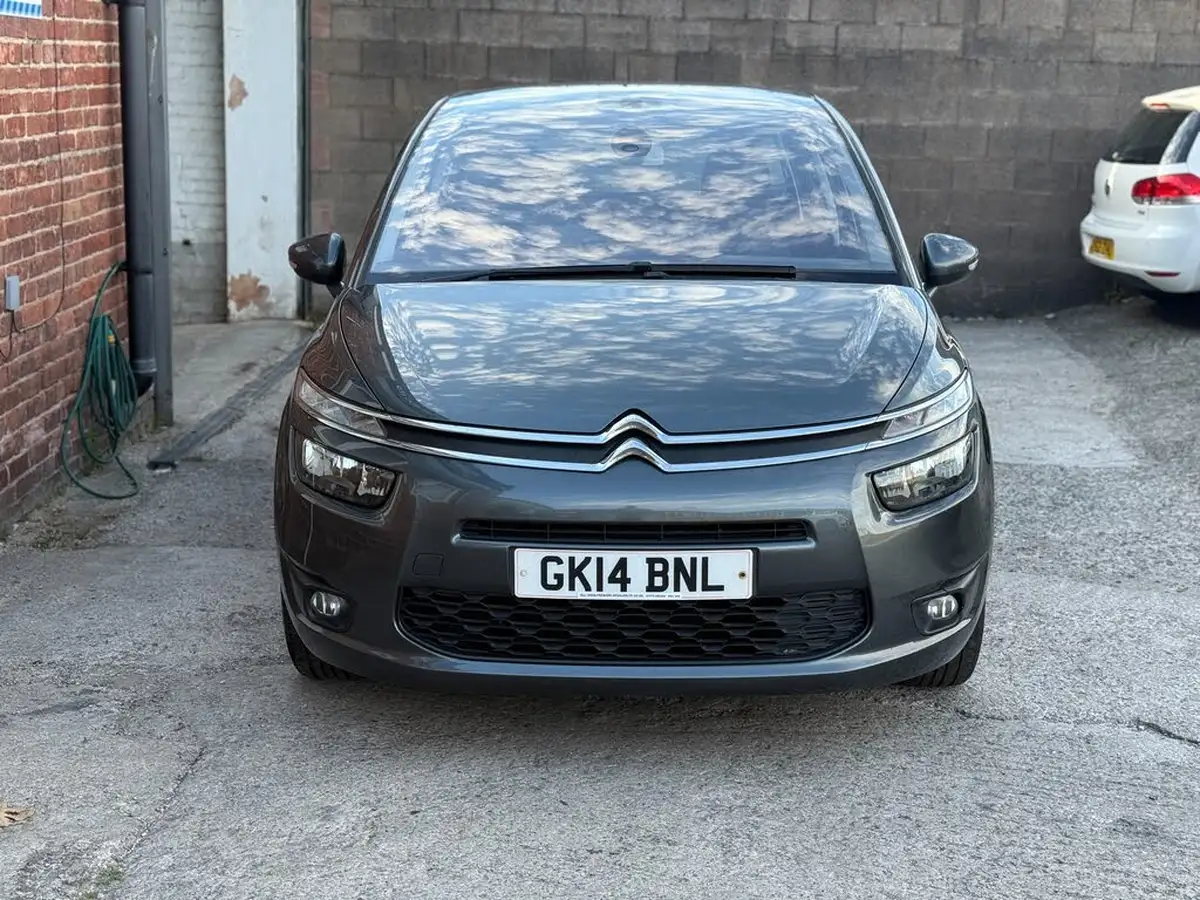 2014-citroen-grand-c4-picasso-16e-hdi-vtr-115ps-big-1