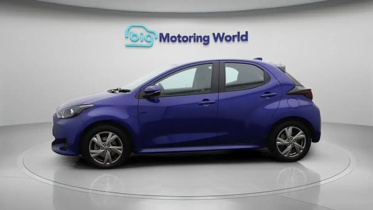 2025-toyota-yaris-15-vvt-i-icon-big-4