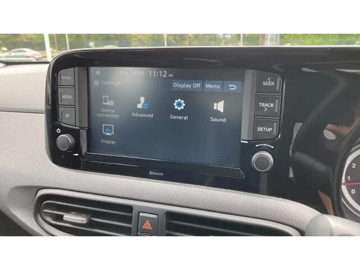 2021-hyundai-i10-12-se-connect-big-27