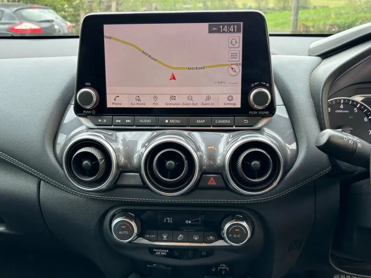 2020-nissan-juke-10-dig-t-n-connecta-117ps-dct-big-8