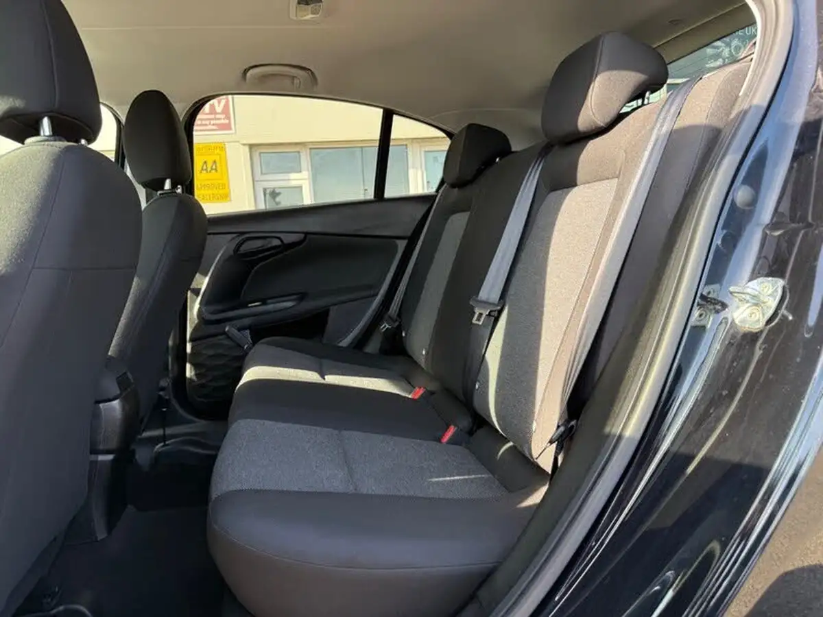 2020-fiat-tipo-14-easy-hatchback-5d-big-12