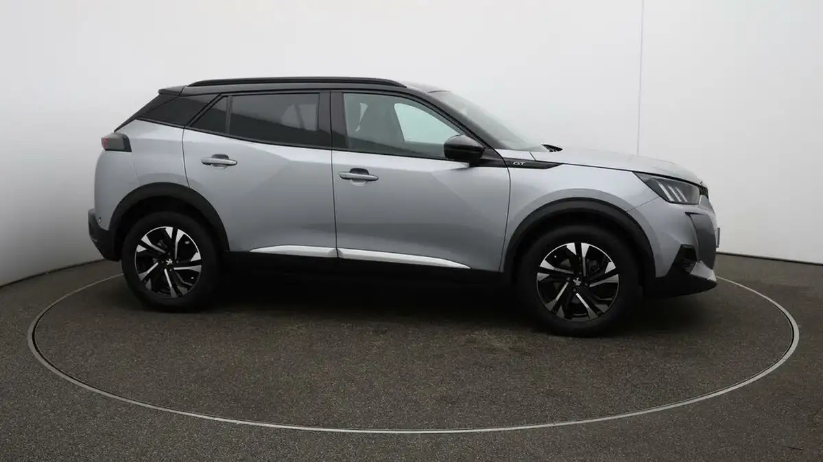 2022-peugeot-2008-suv-12-puretech-gt-big-40