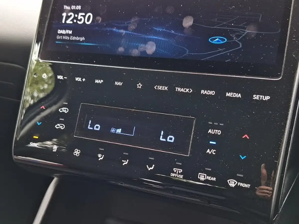2022-hyundai-tucson-16-t-gdi-se-connect-150ps-big-16