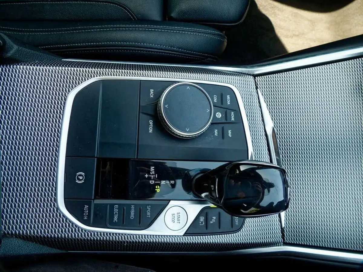 2019-bmw-3-series-20-330e-m-sport-plus-pack-big-43