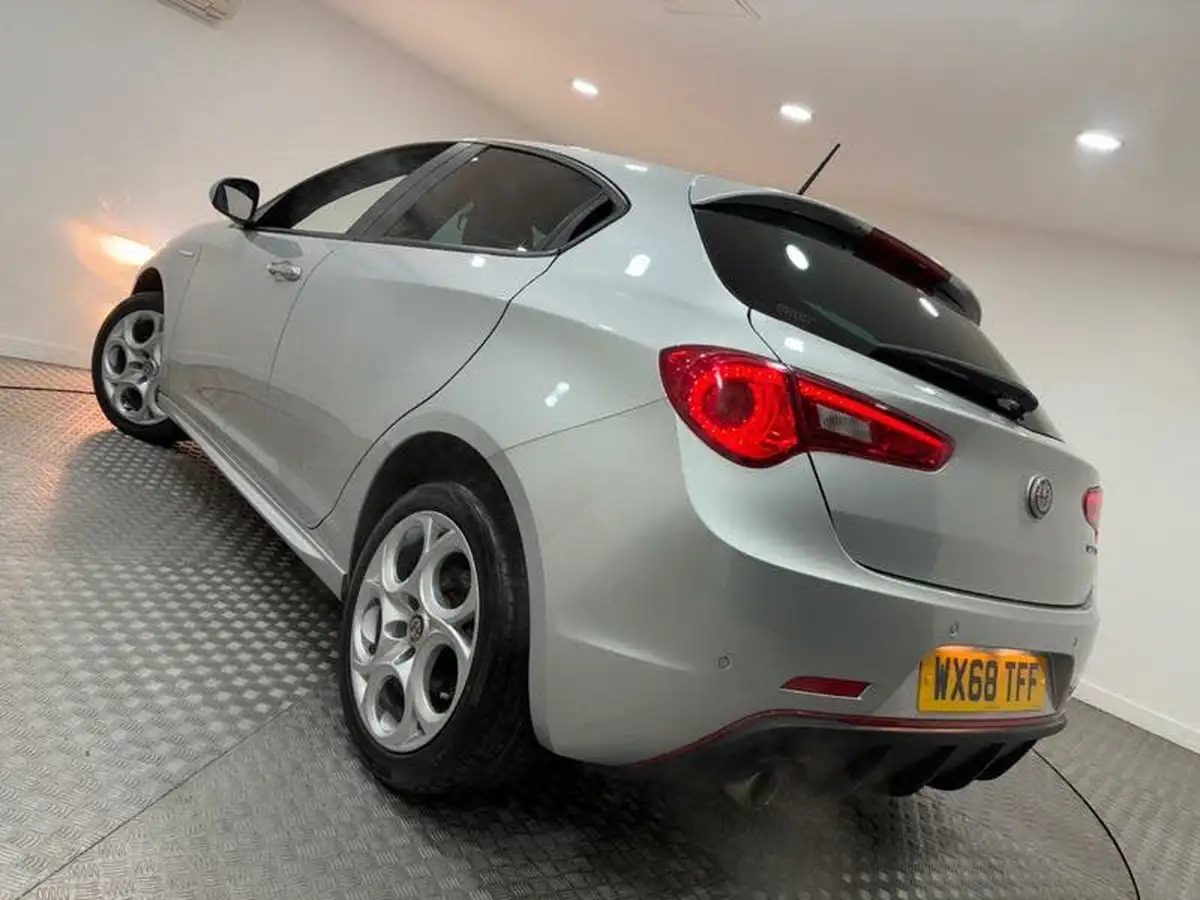 2018-alfa-romeo-giulietta-14-tb-sport-big-43